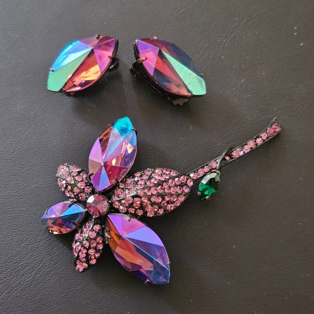 Vintage Hollycraft Rhinestone Flower Brooch & Earring Set - Picture 7 of 10